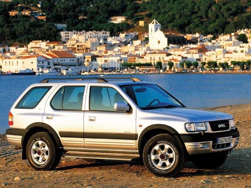 Opel Frontera All terrain 5 doors. 2.2 AT (1998–2004)