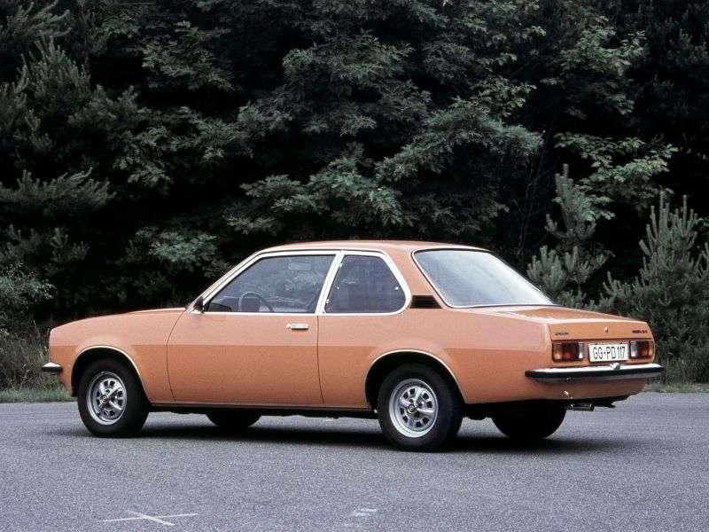 Opel Ascona Bsedan 2 drzwiowy 2,0 MT (1978 1981)