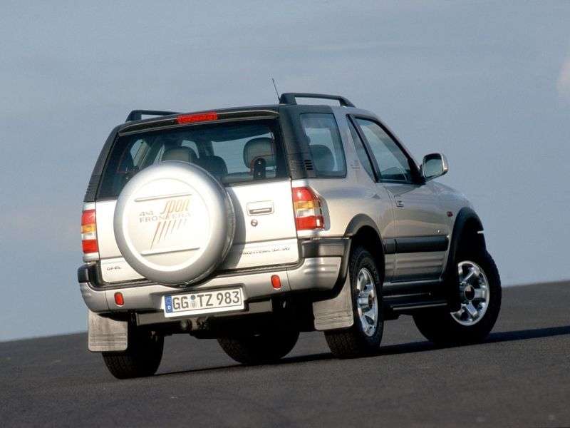 Opel Frontera BSport SUV 3 drzwiowy 2,2 MT (1998 2004)