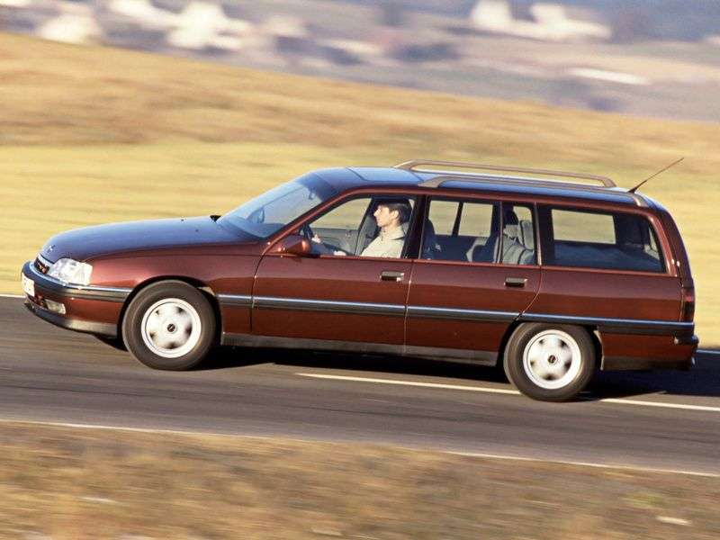 Opel Omega A [restyling] wagon 2.6 MT (1990–1994)