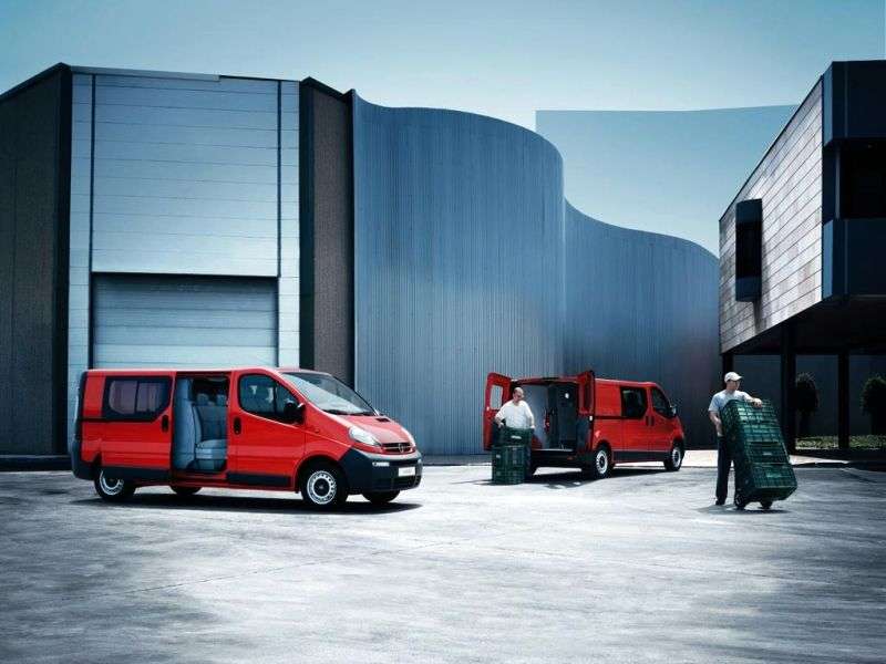 Opel Vivaro 1. generacji [zmiana stylizacji] Kombi van 4 drzwiowy. 2.5 CDTI L2H1 MT (2006 obecnie)