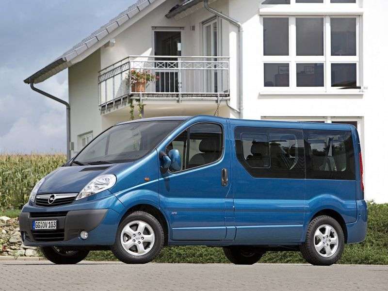 Opel Vivaro 1.generacja [zmiana stylizacji] Minibus 2.5 CDTI L1H1 2700 MT (2006 obecnie)