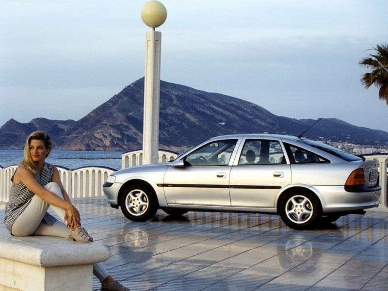 Opel Vectra B hatchback 2.0 AT (1998 1999)