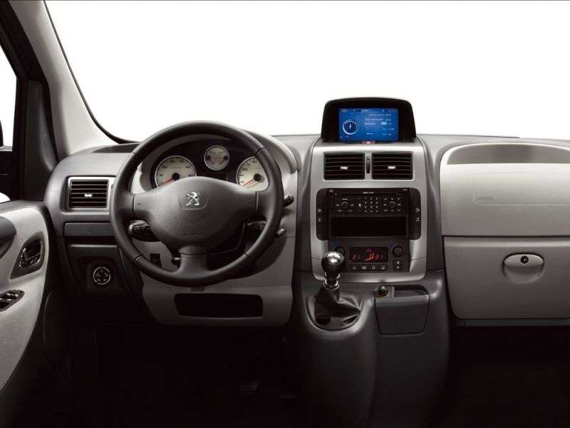 Peugeot Expert 2nd generation [restyled] minivan 2.0 HDi AT (2012 – n.)