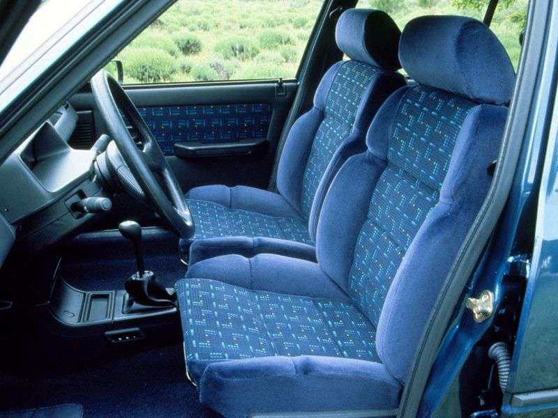 Peugeot 205 1st generation hatchback 5 bit. 1.0 MT (1983–1998)