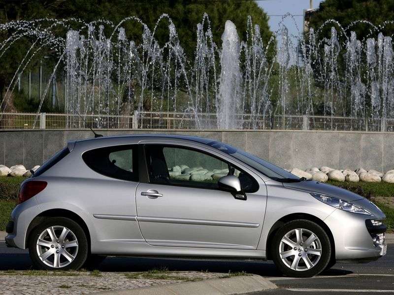 Peugeot 207 1.generacja 1.6 MT HDi hatchback (2006 obecnie)