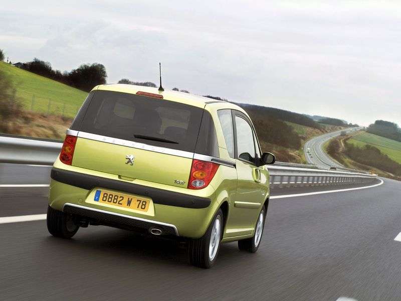 Peugeot 1007 1st generation 1.4 MT minivan (2005–2007)
