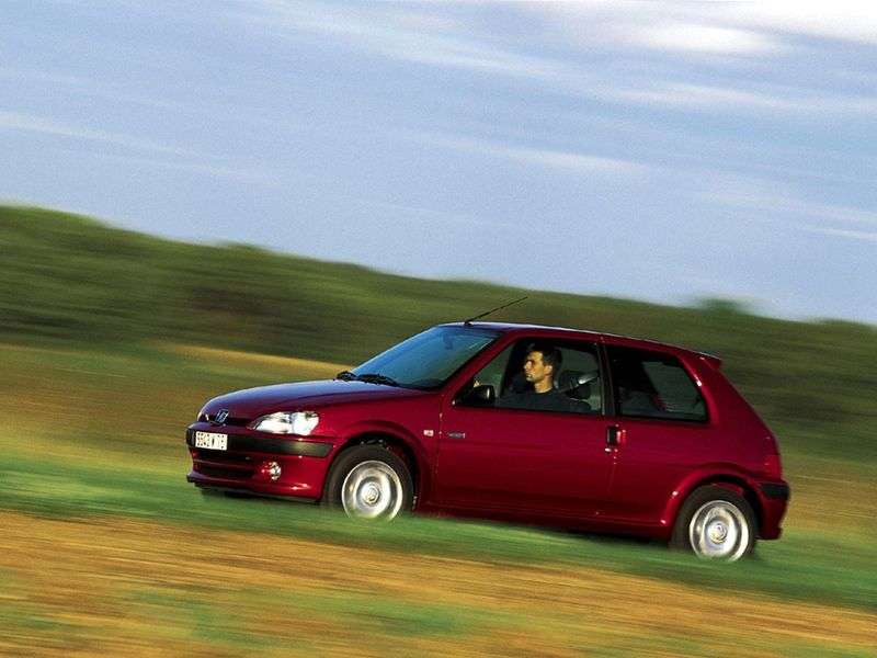 Peugeot 106 pierwszej generacji [zmiana stylizacji] hatchback 3 drzwiowy. 1,4 AT (1996 2003)