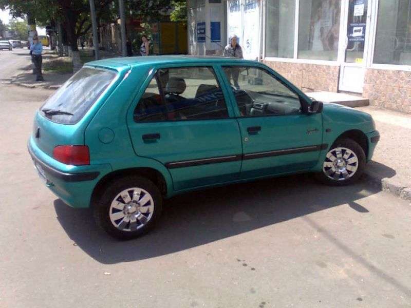 Peugeot 106 1st generation [restyling] 5 dv hatchback 1.6 AT (1996–2003)