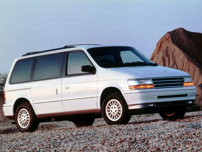 Plymouth Voyager / Grand Voyager minivan drugiej generacji 3.3i AT 4WD SE (1990 1995)