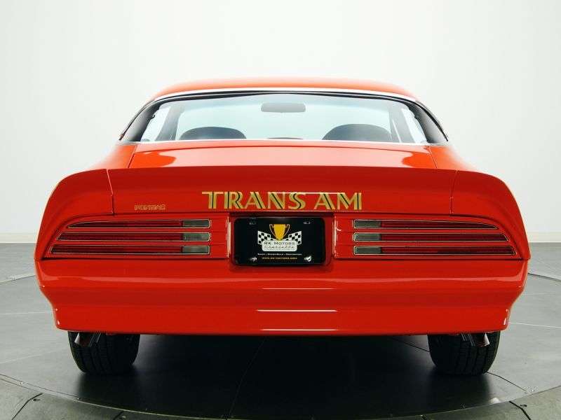 Pontiac Firebird 2. generacja [2. zmiana stylizacji] Trans Am coupe 2 drzwiowe. 7,5 MT (1976 1977)