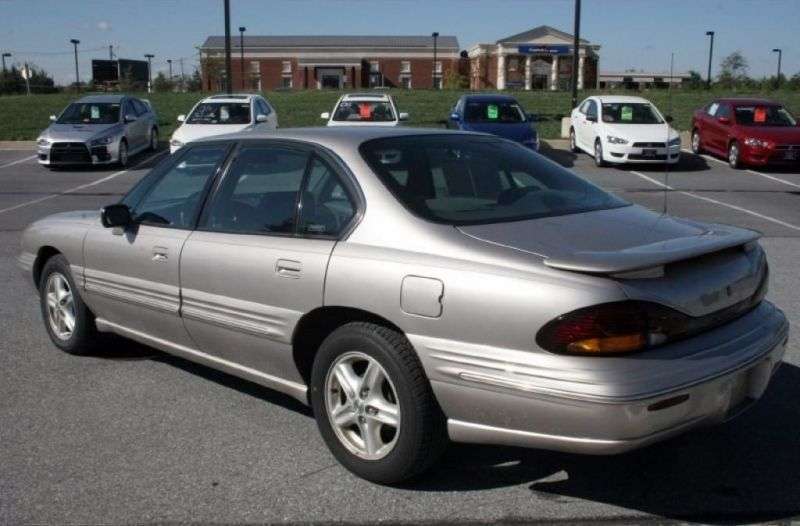 Pontiac Bonneville 8. generacji [zmiana stylizacji] SE / SLE / SSE sedan 4 drzwiowy. 3,8 AT (1996 1999)