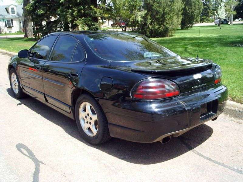 Pontiac Grand Prix 6.generacja SE sedan 3.1 AT (1997 1999)