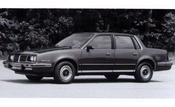 Pontiac 6000 1st generation 2.5 AT sedan (1982–1984)