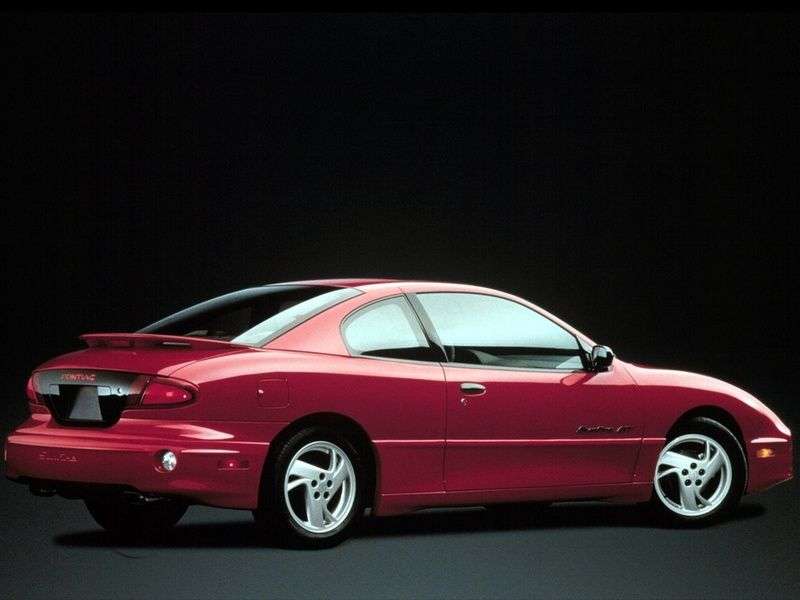 Pontiac Sunfire 1st generation [restyling] coupe 2.2 AT (2000–2002)