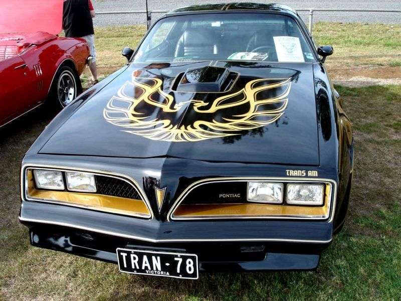 Pontiac Firebird 2. generacja [trzecia zmiana stylizacji] Trans Am Black Special Edition T Roof targa 2 drzwiowa. 6,6 mln ton (1978 1978)