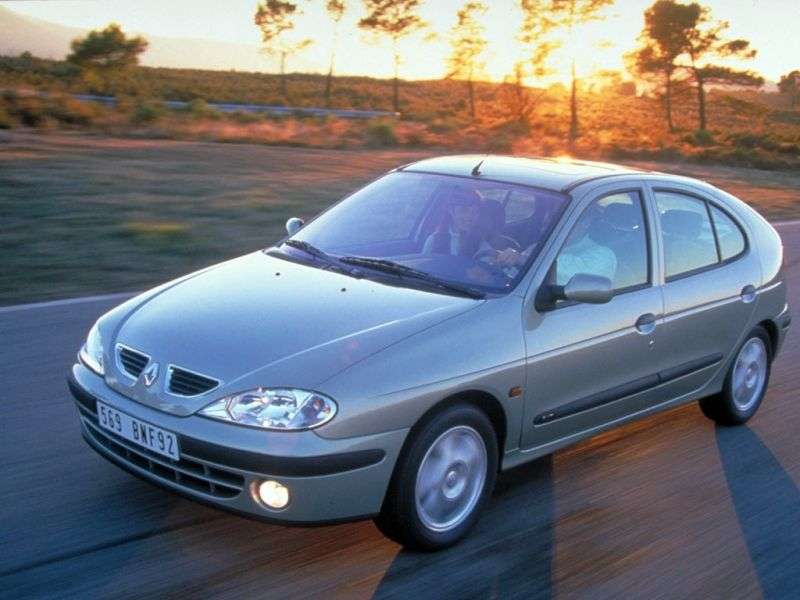 Renault Megane 1.generacja [zmiana stylizacji] hatchback 1.9 dTi MT (1999 2000)