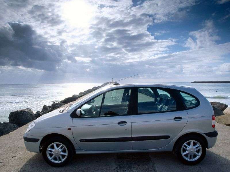 Renault Scenic 5 drzwiowy minivan pierwszej generacji [zmiana stylizacji]. 1.8 16 v MT (2001 2003)