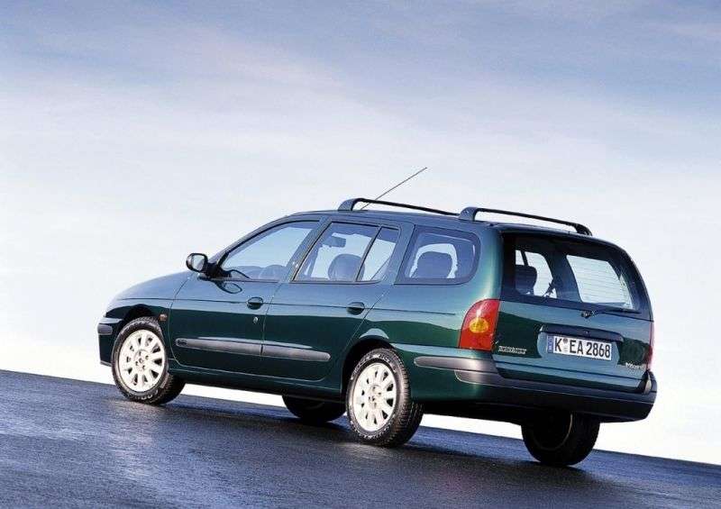 Renault Megane 1st generation [restyled] wagon 1.8 MT (1999–2003)