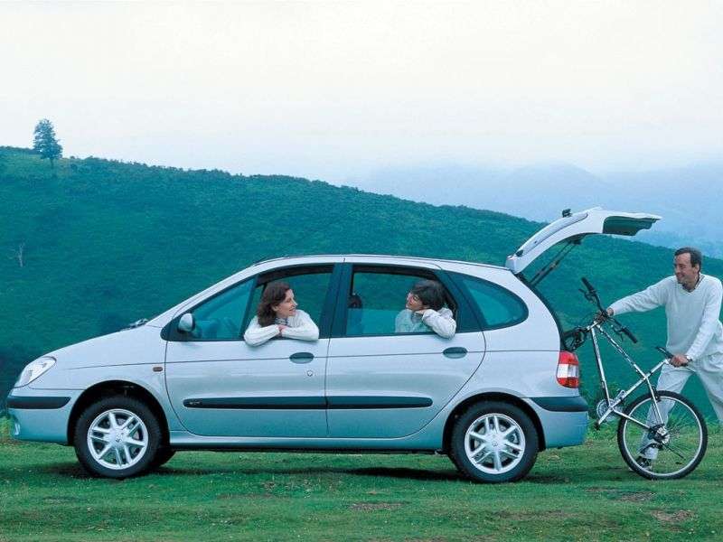Renault Scenic 5 drzwiowy minivan pierwszej generacji [zmiana stylizacji]. 2.0 16 v MT (1999 2003)