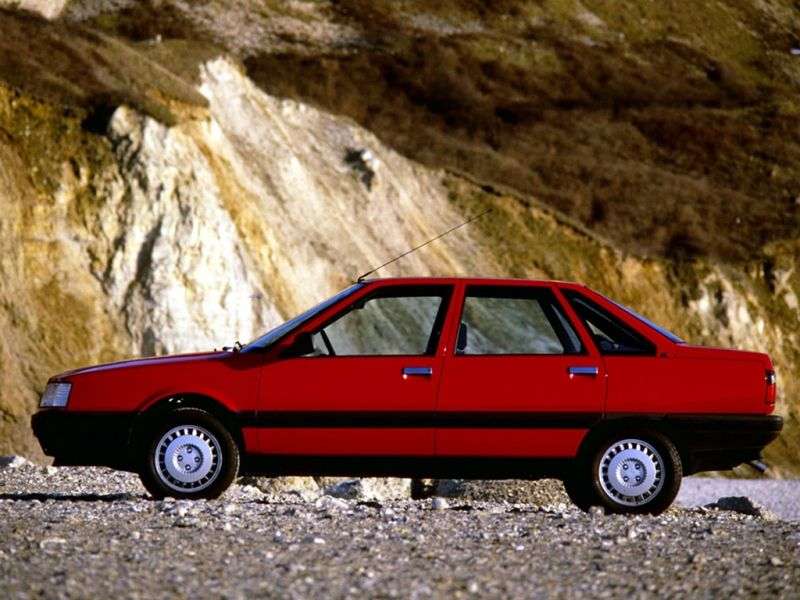 Renault 21 1st generation sedan 1.7 MT (1986–1989)
