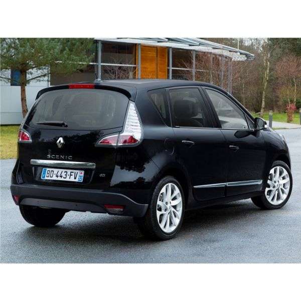 5 drzwiowy minivan Renault Scenic trzeciej generacji [druga zmiana stylizacji]. 2.0 CVT Expression (2013 obecnie)