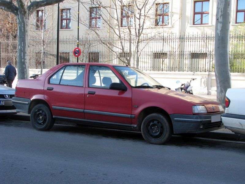 Renault 19 1.generacja Chamade sedan 1.9 D MT (1989 1992)