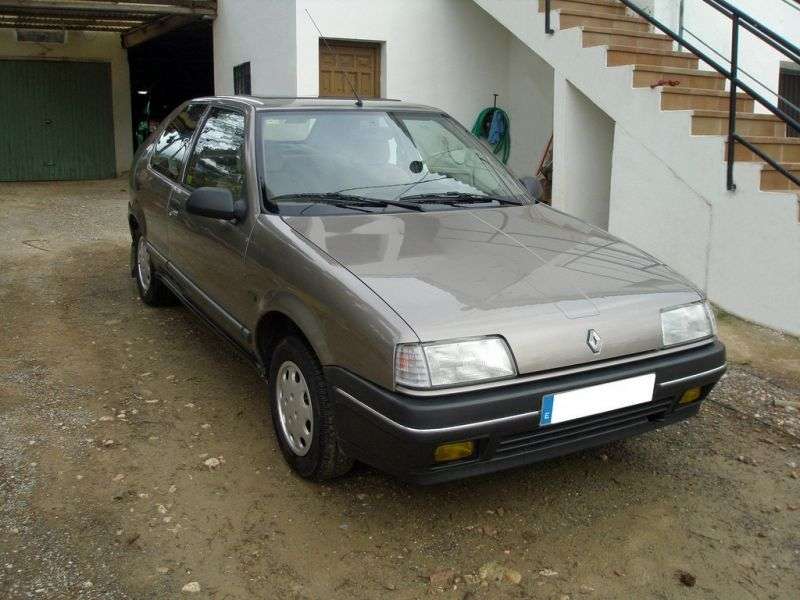 Renault 19 1st generation hatchback 1.7 MT (1988–1992)
