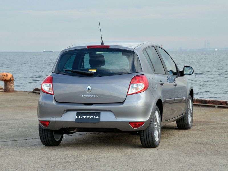 Renault Lutecia trzeciej generacji [zmiana stylizacji] hatchback 5 drzwiowy. 1,6 MT (2009 obecnie)