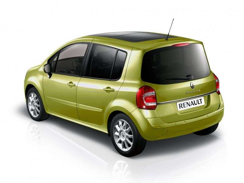 5 drzwiowy minivan Renault Modus drugiej generacji 1,6 mln ton (2007 2012)