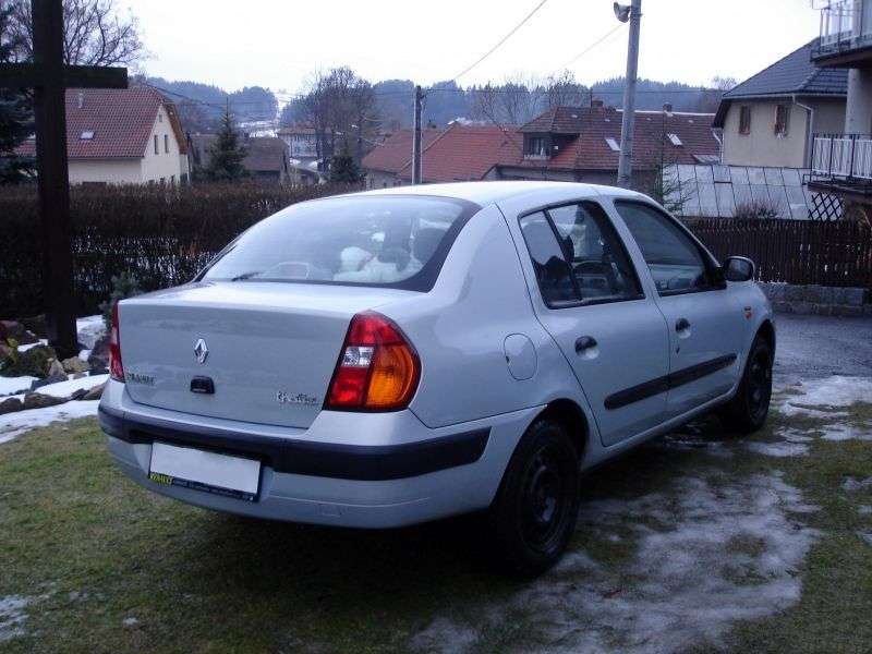 Renault Thalia 1.generacja [zmiana stylizacji] sedan 1.6 MT (2002 2006)