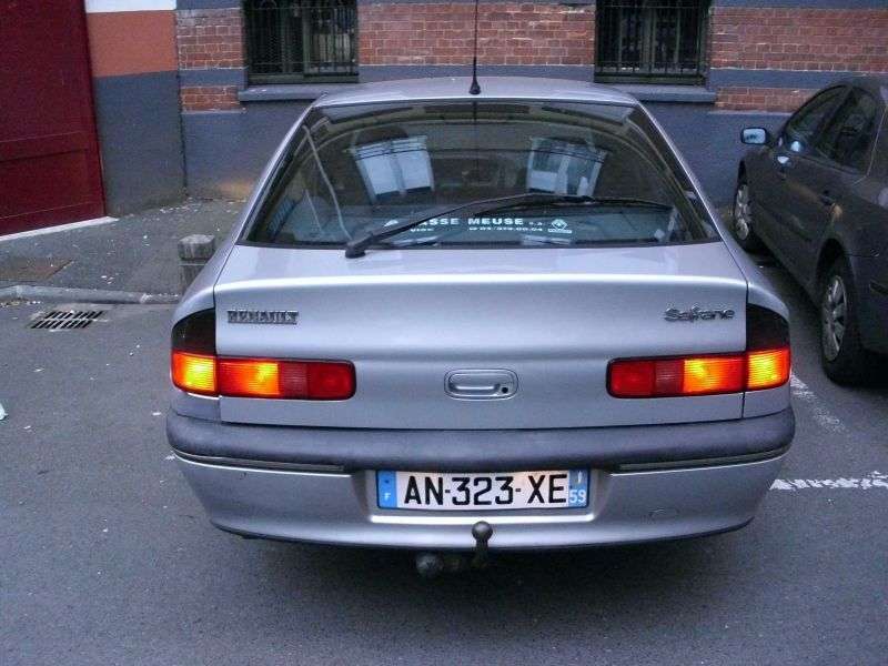 Renault Safrane 5 drzwiowy hatchback pierwszej generacji [zmiana stylizacji]. 3,0 AT (1996 1997)