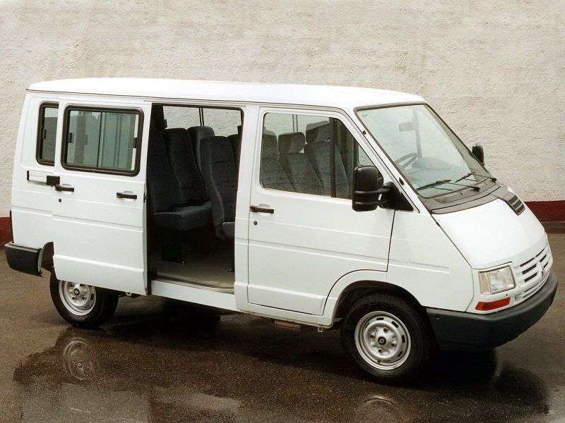 Renault Trafic 1. generacja [druga zmiana stylizacji] Minibus 2.5 D SWB MT (1997 2002)