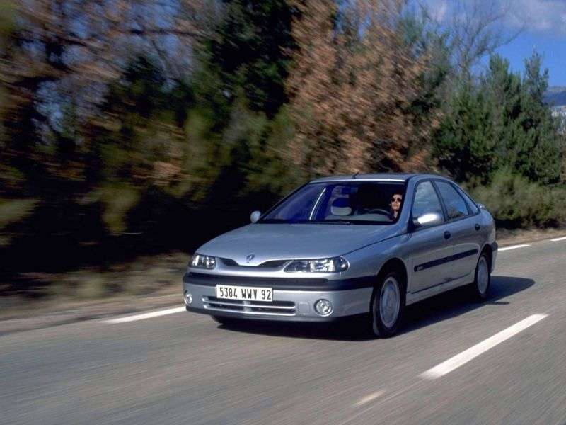 Renault Laguna 1.generacja [zmiana stylizacji] hatchback 1.6 MT (1998 2001)