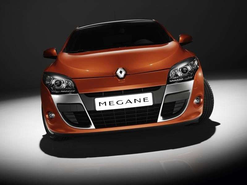 3 drzwiowy hatchback Renault Megane 3 generacji 2.0 CVT Privilege (2011) (2009 2012)