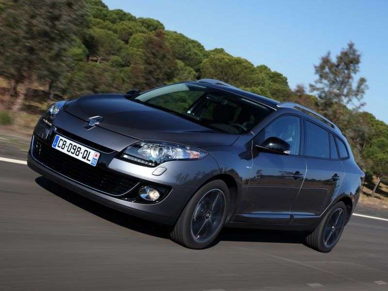 Renault Megane trzeciej generacji [zmiana stylizacji] kombi 5 drzwiowe. 1.5 dCi EDC (2012 obecnie)