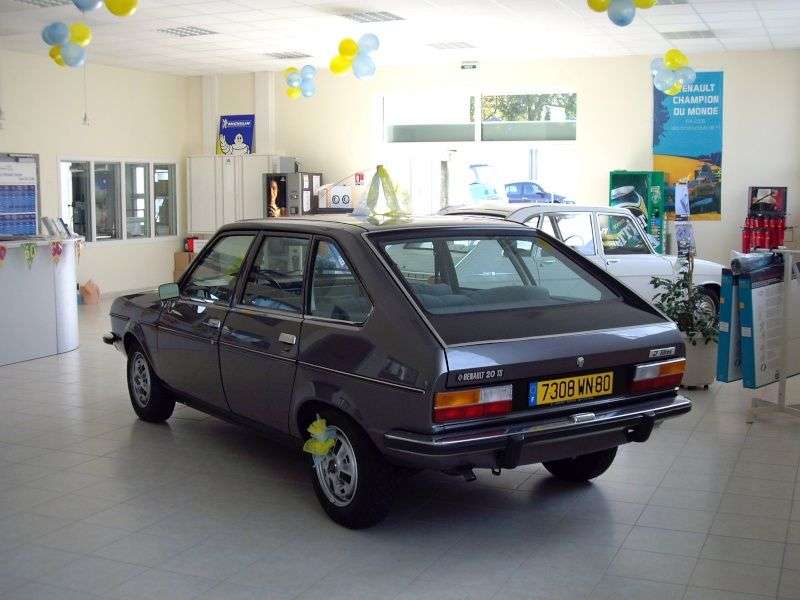 Renault 20 1 generation hatchback 2.2 MT (1982–1984)