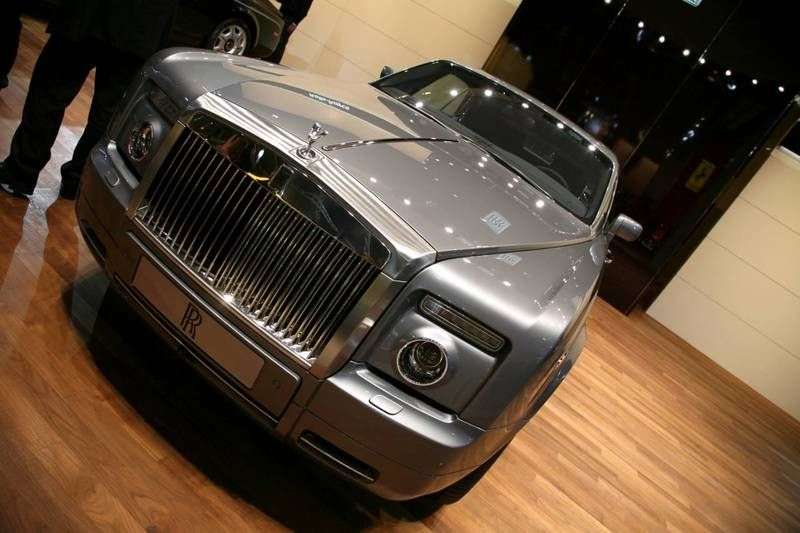 Rolls Royce Phantom 7th generation [restyling] Coupe Coupe 6.7 AT Basic (2009–2012)