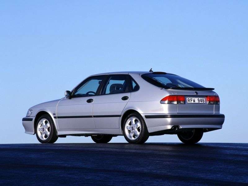 Saab 09.mar 1st generation hatchback 2.0 MT (1998–2002)