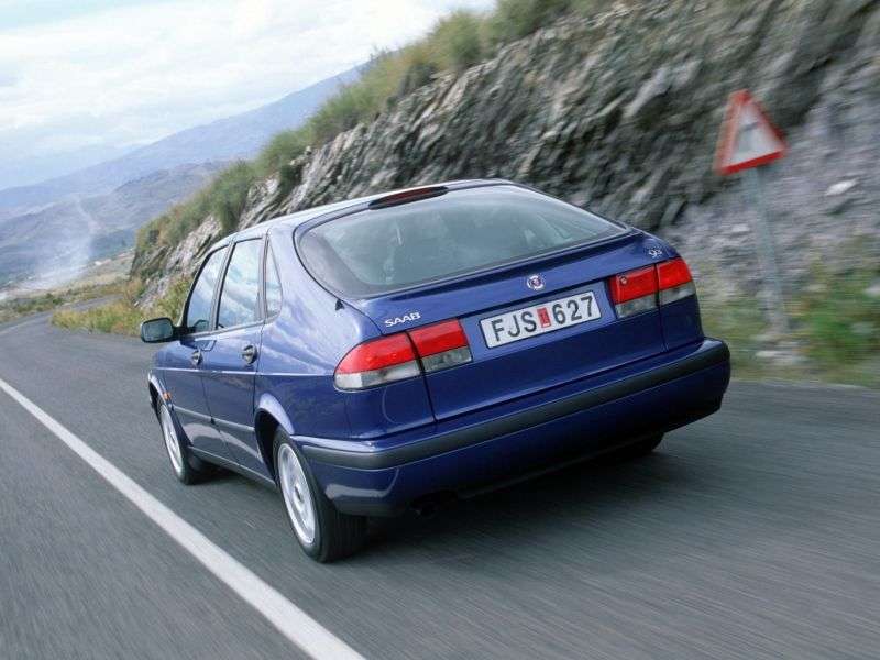 Saab 09 marca hatchback 1. generacji 2.0 MT (2000 2002)