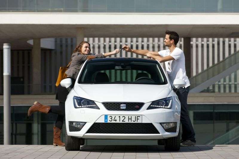 SEAT Ibiza 4. generacja [zmiana stylizacji] FR hatchback 5 drzwiowy. 1.4 TSI DSG FR (2012 obecnie)