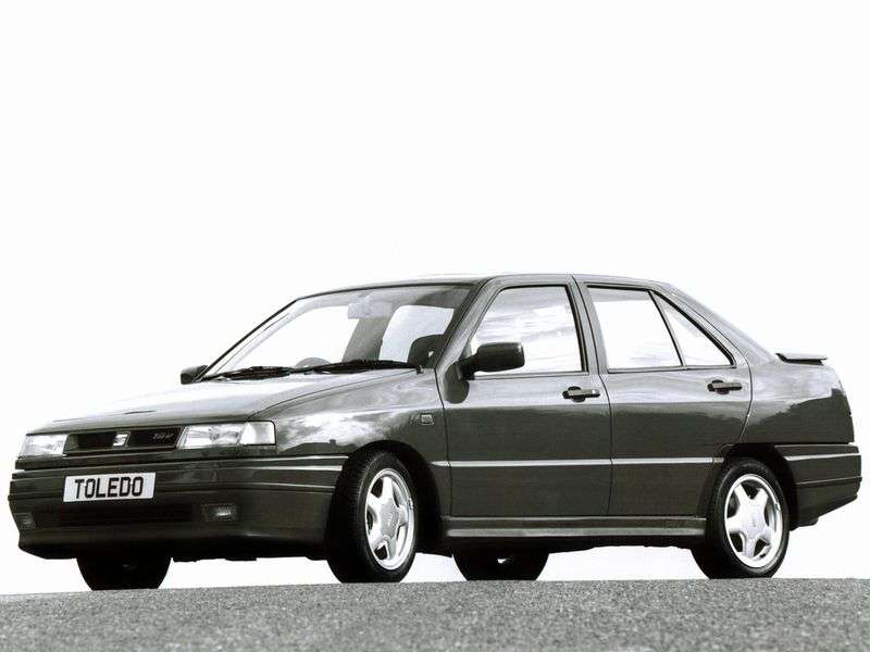 SEAT Toledo sedan 1.generacji 2.0 MT (1993 1996)
