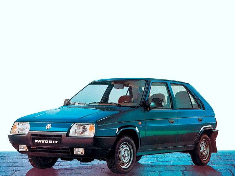 Skoda Favorit 1st generation hatchback 1.3 MT (1990–2000)