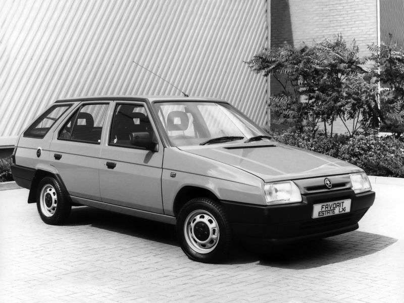 Skoda Favorit 1st generation wagon 1.3 MT (1992–2000)
