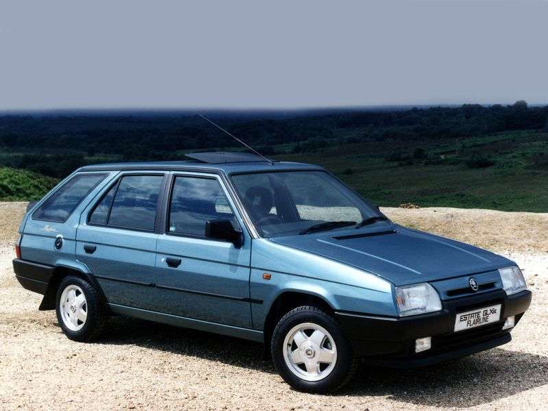 Skoda Favorit 1st generation wagon 1.3 MT (1994–2000)
