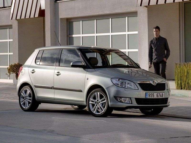 Skoda Fabia 5J [zmiana stylizacji] 5 drzwiowy hatchback. 1.4 MT Elegance (CKD) (2010 obecnie)