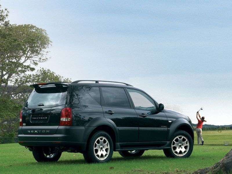 SsangYong Rexton 2nd generation SUV 3.2 AT AWD Luxury (R32L46) (2011) (2006–2012)