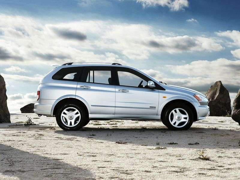 SsangYong Kyron 1st generation crossover 2.7 MT AWD (2005–2007)