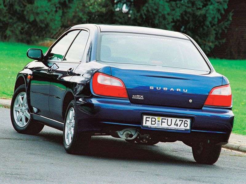 Subaru Impreza sedan 2.generacji 2.0 MT AWD (2000 2002)