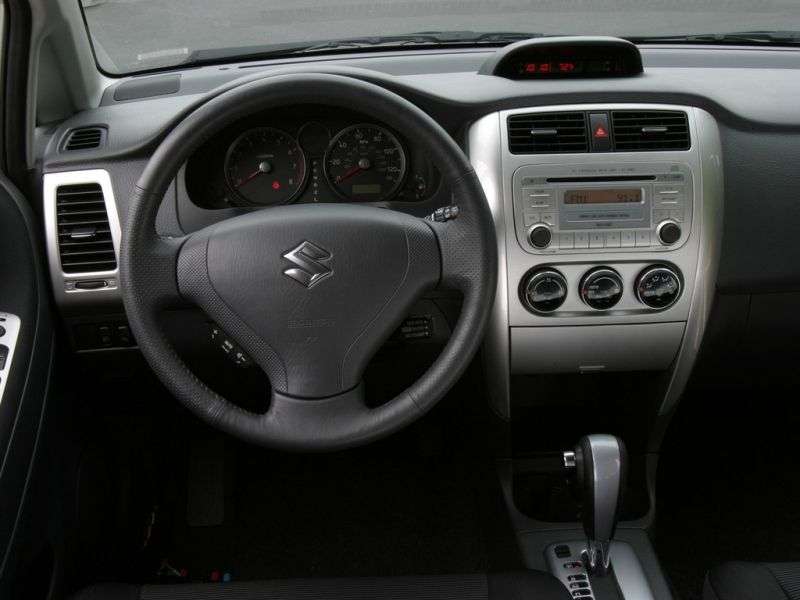 Suzuki Aerio 1st generation [restyling] sedan 1.5 MT 4WD (2004–2007)